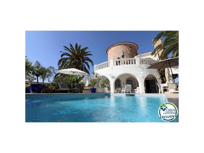 Foto 73e7b730-120b-4ac1-84f1-0741e295a32b. Haus mit parking pool in Cap Ras - Creus - Falconera Empuriabrava