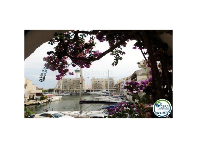 Foto bd59b3b6-bf3f-46b1-b8f6-de5f35e873ed. Maison avec parking dans Salins - Cavall de Mar Empuriabrava