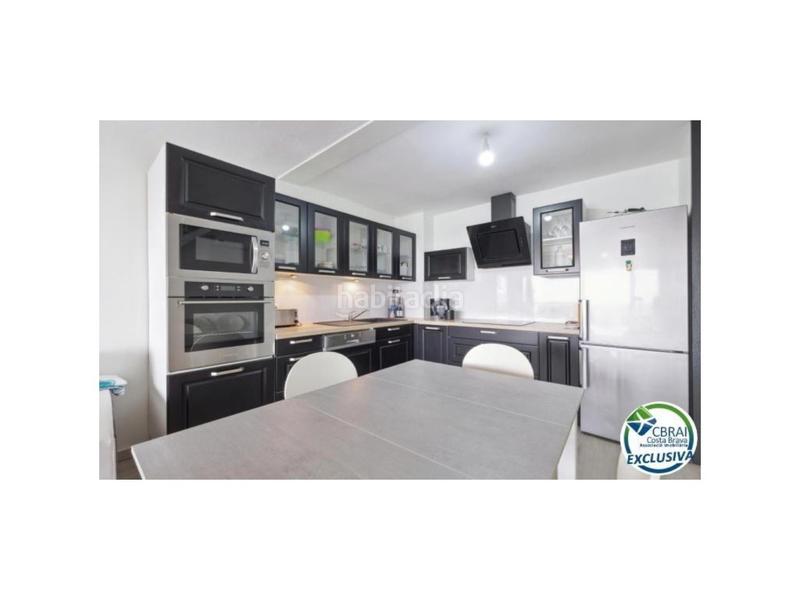 Foto d60c0f76-8ac6-48b9-917d-e541cebeb846. Attique dans Port Grec - Port Moxó Empuriabrava