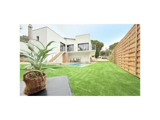 Haus  Calle de navarra 33. Villa reformada con piscina y licencia turística