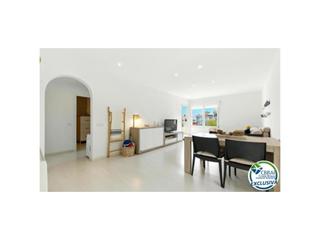 Appartamento  Sector port sotavent. Port sotavent apartamento con vistas al canal y con piscina, par