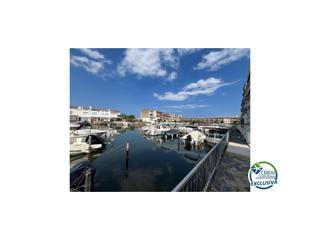 Etagenwohnung in Sector port empordà 27. Apartamento totalmente reformado con 2 habitaciones y vistas al