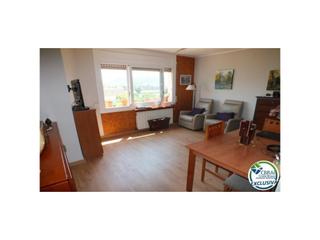 Appartement à Nord. Apartamento el mas mates 2 habitaciónes