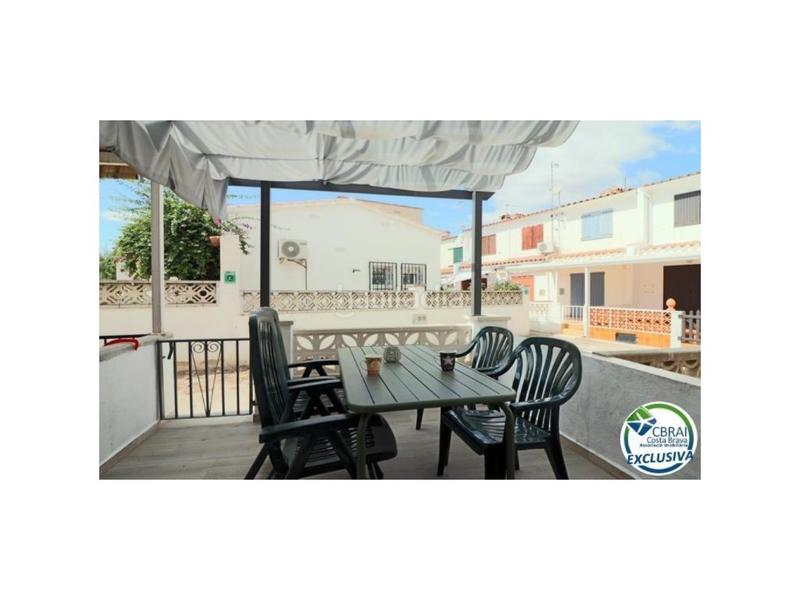 Foto 6fd1d345-fee4-4d99-a1d9-8acacf856395. Maison dans Sant Maurici Empuriabrava