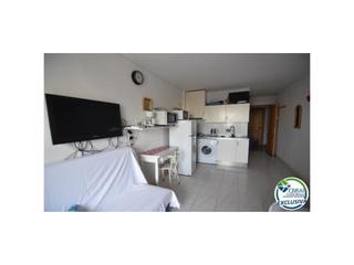 Studio à Muga - Gran Reserva - Badia. Estudio completo en primera línea de empuriabrava.