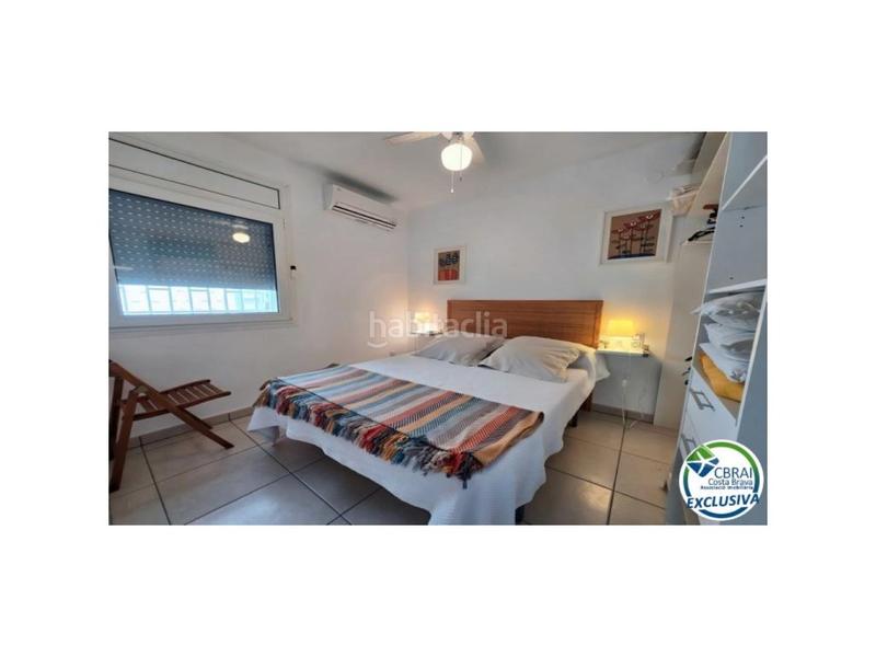 Foto c2c17dcd-f043-4825-8731-d65c549f9084. Casa en carrer montseny 77b casa de una sola planta con licencia turistica en Empuriabrava