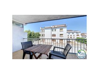 Etagenwohnung in Sector puigmal 43. Piso de 1 dormitorio en venta a empuriabrava