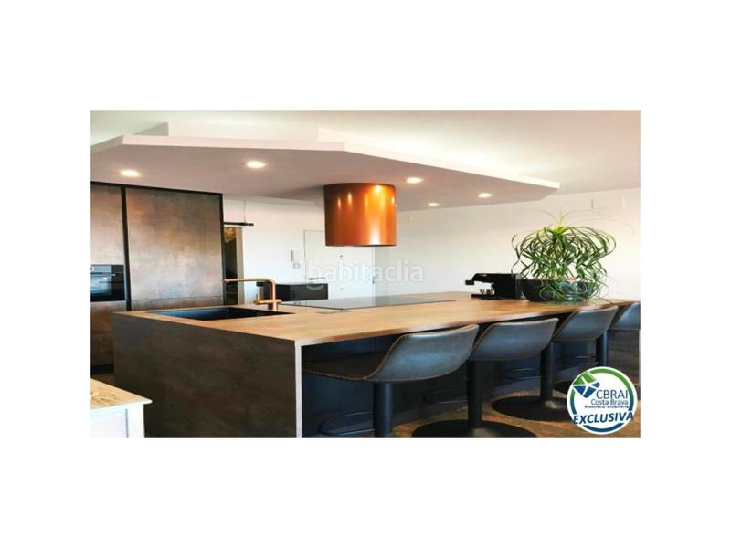 Foto 23fa2ce3-3450-4f6e-b2de-a832d6418cde. Pis a Centre Roses