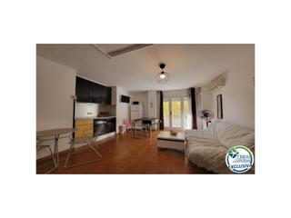 Estudi  Sector port empordà 3. Estudio con balcón cerca del centro de empuriabrava