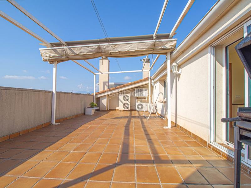 Foto 08ff6c5d-e2b9-4373-bac9-ac43165bcf95. Zweistöckige wohnung mit parking in Centre Figueres