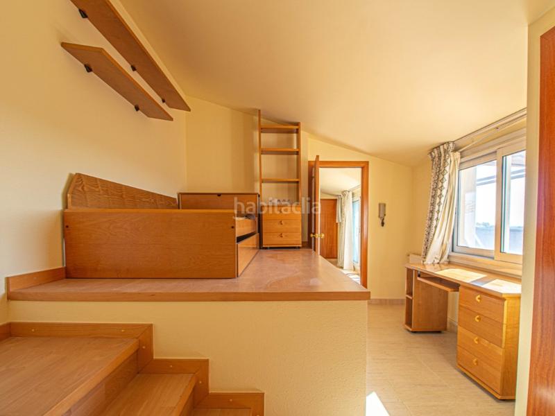 Foto 200ebb95-aad2-44b5-8672-ec9e5a6ef331. Zweistöckige wohnung mit parking in Centre Figueres