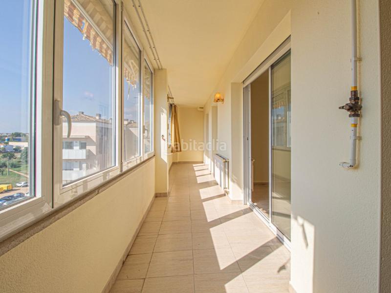 Foto 4a85fa07-ccdc-4b43-9c47-166a1a0a1284. Zweistöckige wohnung mit parking in Centre Figueres