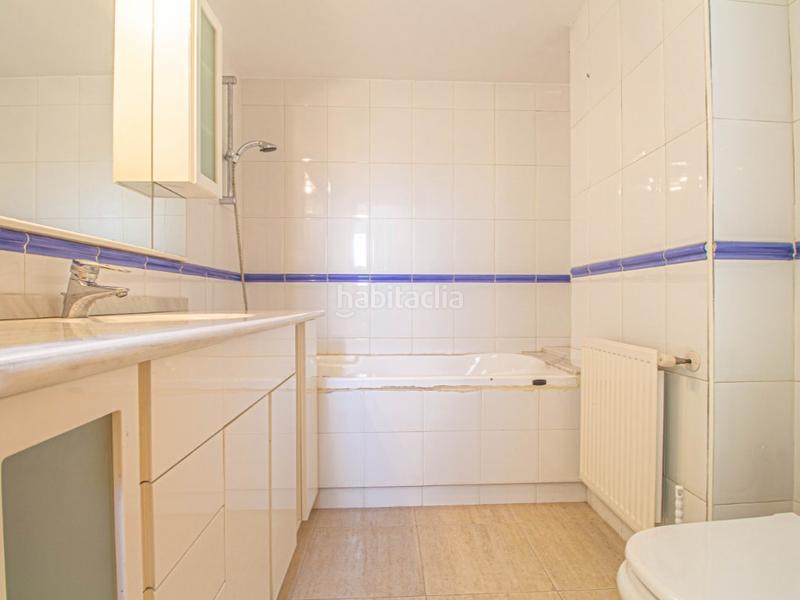 Foto 4c9180b5-87f5-42d3-a56e-630d1d0b2050. Zweistöckige wohnung mit parking in Centre Figueres