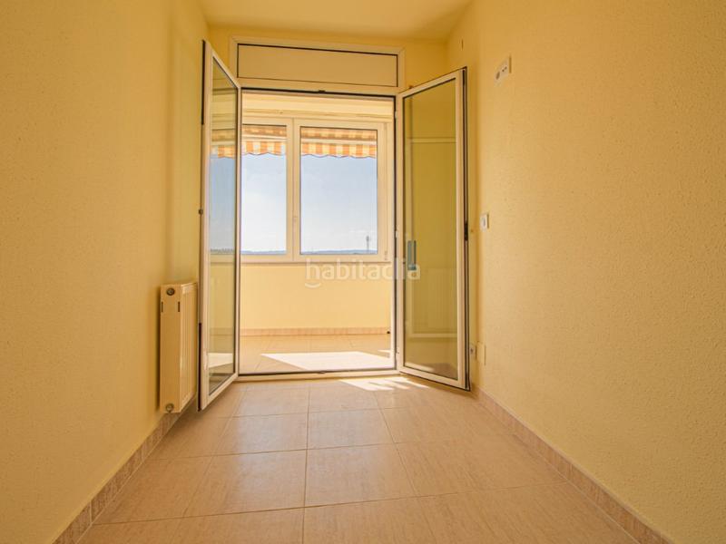 Foto 7272fcb1-b7a0-4f9a-b550-94f5f665f8c1. Zweistöckige wohnung mit parking in Centre Figueres