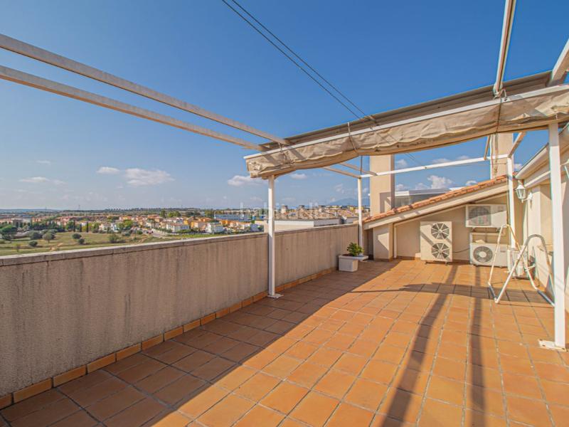 Foto 883255f3-e8dc-4ce6-a656-0c60d5e094cc. Zweistöckige wohnung mit parking in Centre Figueres