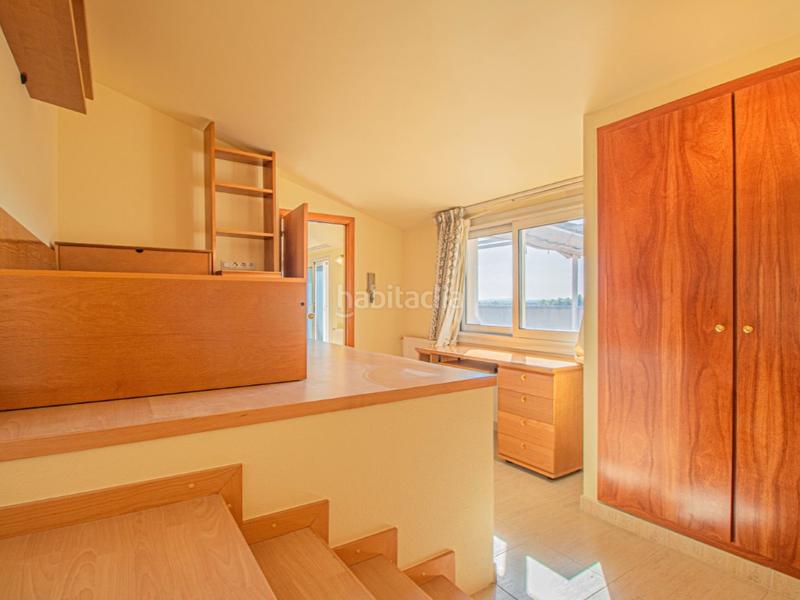 Foto b0ab8d1d-7433-4fef-bb6a-8a319fc41cda. Zweistöckige wohnung mit parking in Centre Figueres