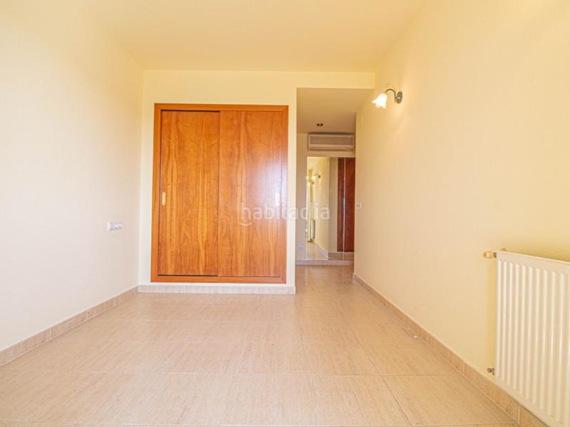 Foto eeb266d7-e4dd-42f3-b2e5-b6c821c3bd32. Zweistöckige wohnung mit parking in Centre Figueres