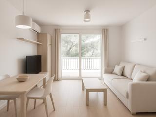 Studio à Barrio rodors 14. Estudio en pals con piscina y la playa a dos minutos leer 2 opci