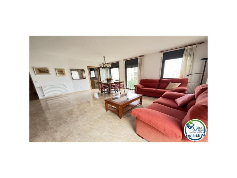 Foto dae862b0-13b7-4b86-aed2-f54cc22c82b7. Pis a calle de la riera ginjolers 53 a Centre Roses