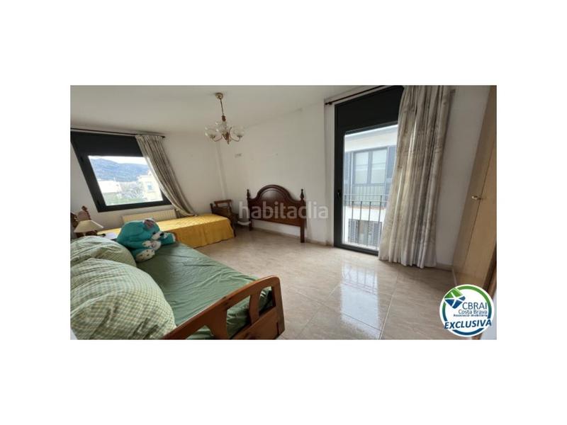 Foto e94cef7d-d0db-4ba5-9b09-da91bc49a5b1. Pis a calle de la riera ginjolers 53 a Centre Roses