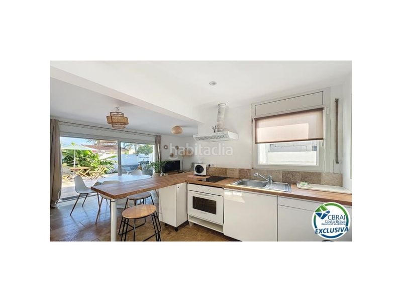 Foto aa5a2a37-cdba-42ed-8947-db617e9aaf44. Casa amb aparcament a Alberes Empuriabrava