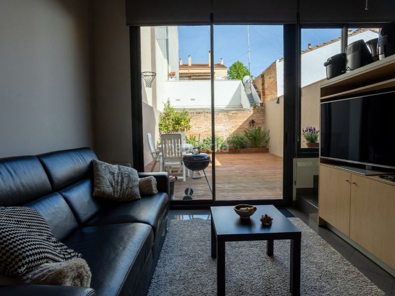 Foto 31ff709a-e755-4d27-bef3-beb4df07c54e. Casa a Poble Nou-Olivar Gran Figueres