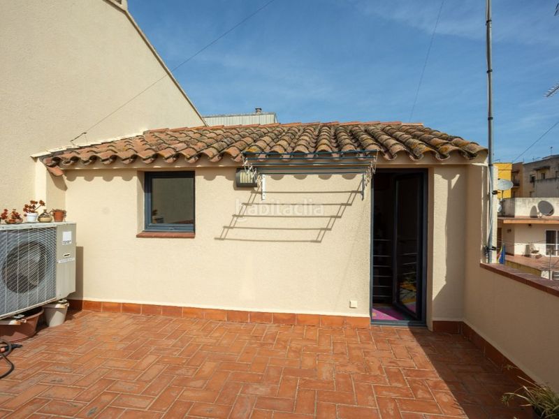 Foto 7f2a8c31-9f39-4530-b3a4-16d14d773719. Casa a Poble Nou-Olivar Gran Figueres