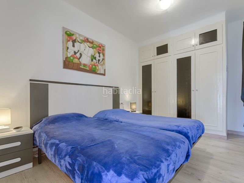 Foto f6835028-b837-476f-8daf-bc003bfc5740. Pis amb aparcament a Centre Roses