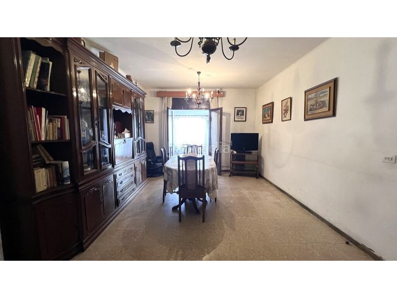 Foto 834ffdfe-d201-4714-9c3f-95936fb88ffa. Casa amb aparcament a Parc Bosc-Castell Figueres