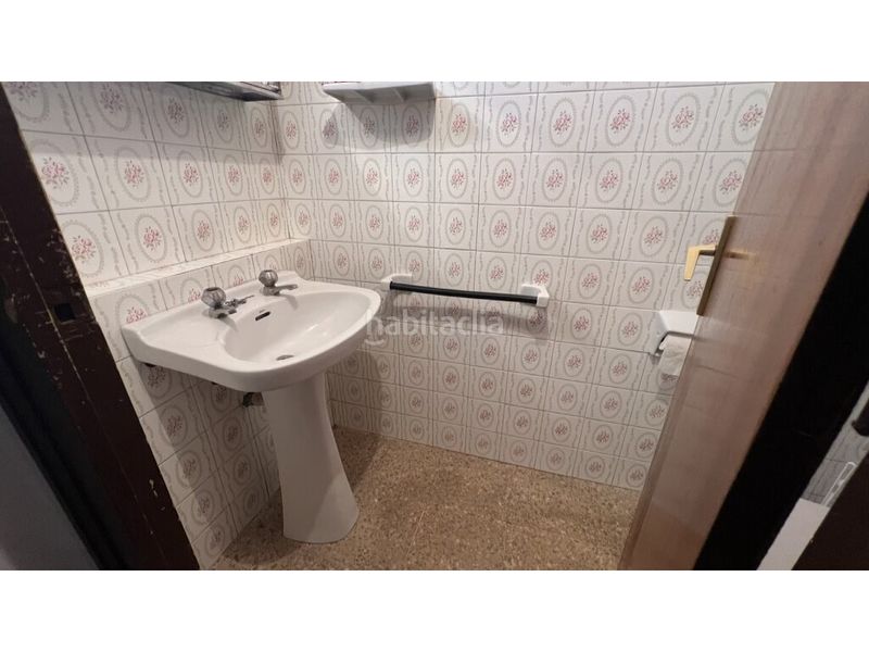 Foto fde6c1eb-67dd-40a0-8bfa-2e01f54b6b56. Casa amb aparcament a Parc Bosc-Castell Figueres