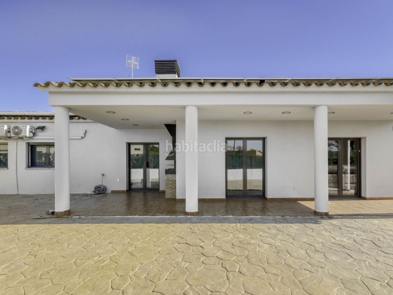 Foto cd1b75eb-a8bc-46f8-9eab-ac549dfb02d6. Casa amb piscina a Cistella