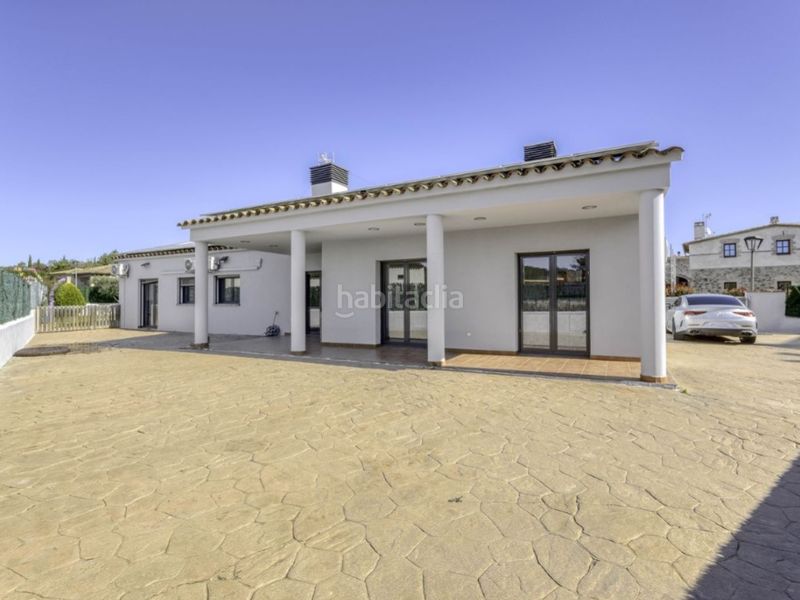 Foto feb17a0c-9d64-424b-9aaf-f17214d6242f. Casa amb piscina a Cistella