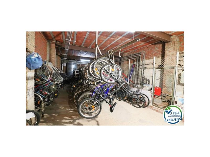 Foto c8c60e25-0d34-4acf-a788-4ec684f2b4a9. Estudi a calle de l'alhambra 47 a Nord Roses