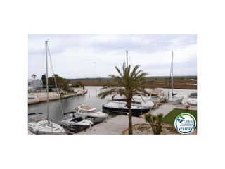 Pis  Avenida de la illeta. Amplio apartamento con terraza, parking, trastero, vistas al mar