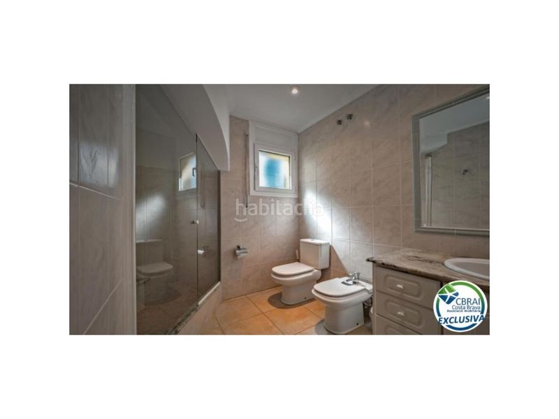 Foto d64693e3-fecf-4dd8-ad2e-862356ff7b36. Casa a calle d'aristotil 27 a Els Grecs-Mas Oliva Roses