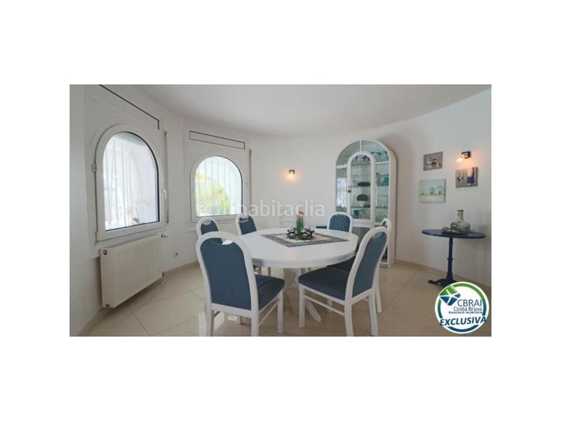 Foto b27c5d72-59ba-43df-a730-46885bf6760e. Casa amb aparcament piscina a Cap Ras - Creus - Falconera Empuriabrava