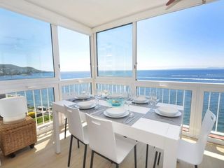 Pis  Carretera canyelles, 14, roses, espanya. Piso totalmente reformado en primera línea de roses.