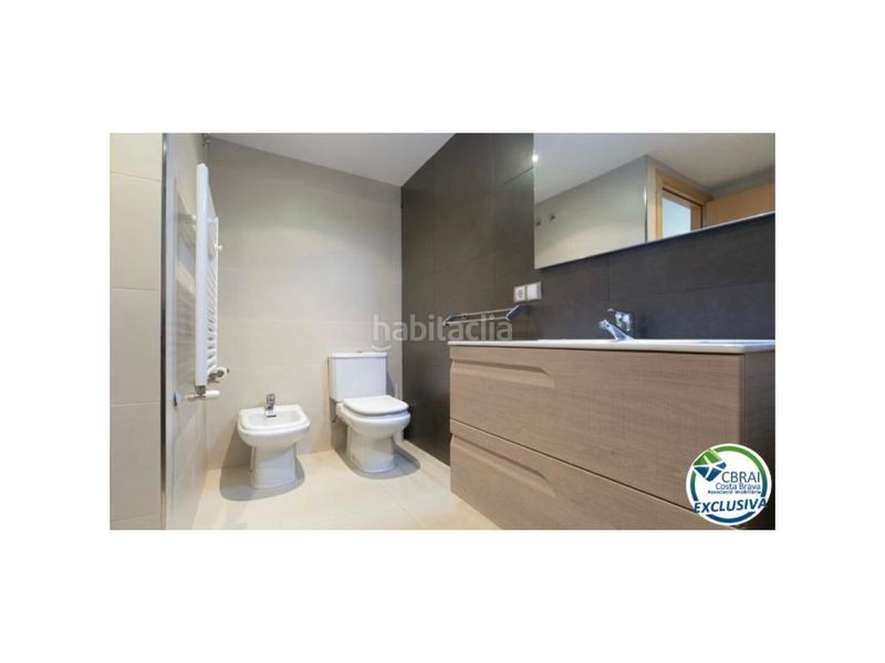 Foto 135a952d-1ae4-4743-b388-5afcb2df4fd7. Pis a calle de l'arquitecte ant gaudi 10 a Centre Roses