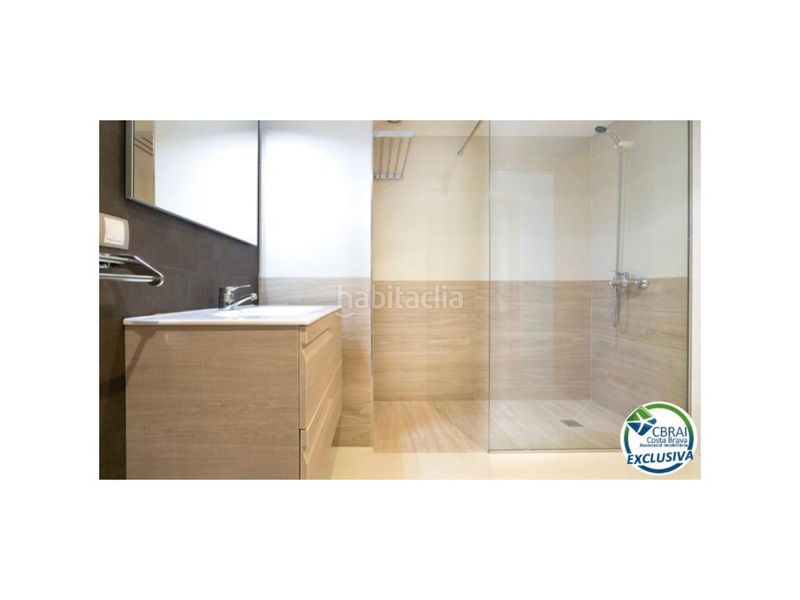 Foto a99a23c5-2fc2-4fc2-a91f-45199885b505. Pis a calle de l'arquitecte ant gaudi 10 a Centre Roses