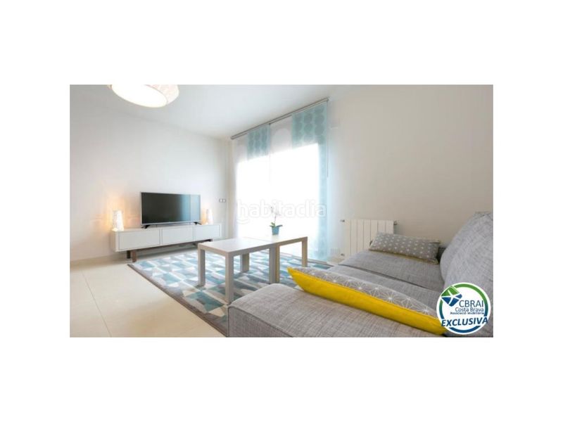 Foto c9acebe2-7bee-42aa-bd37-5ed247a1b4ec. Pis a calle de l'arquitecte ant gaudi 10 a Centre Roses