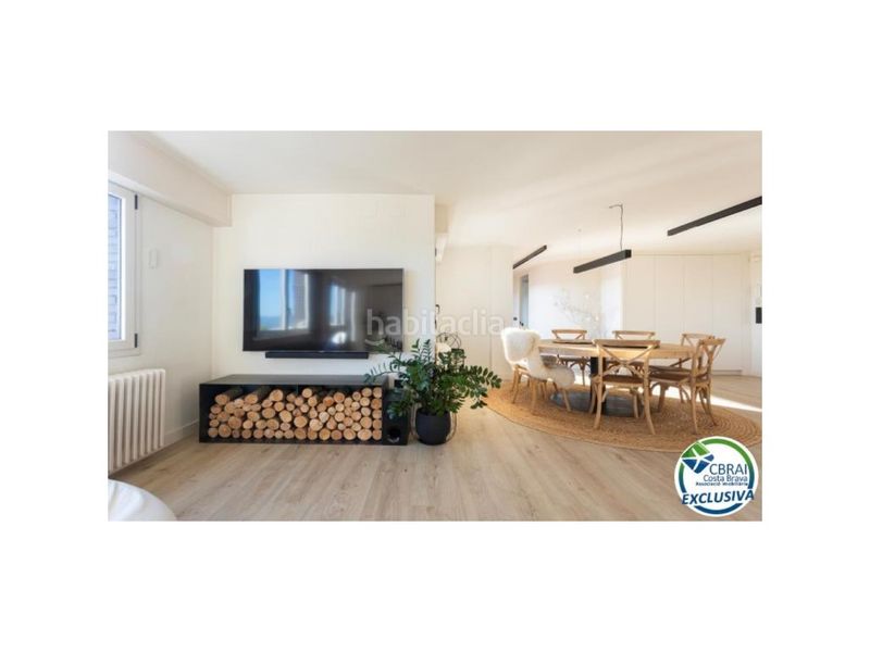 Foto 4ee5d9f8-42f4-4401-a3d9-917cb0ec015a. Àtic a calle salines les 1 a Eixample-Horta Capallera Figueres