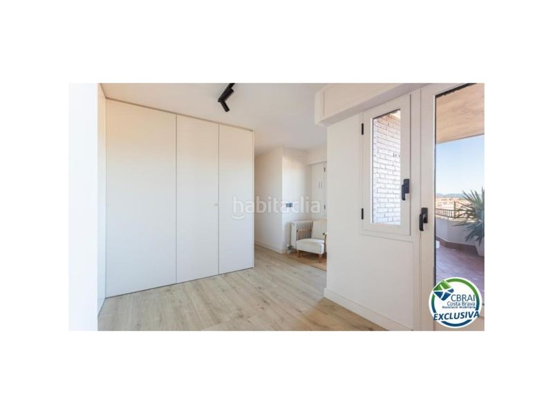 Foto f25f20fa-dbdb-4999-afc0-296a4158cda7. Àtic a calle salines les 1 a Eixample-Horta Capallera Figueres