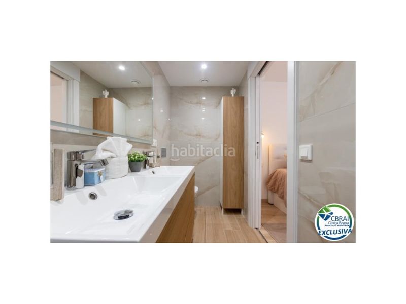 Foto e69a6bf6-74f0-4ac8-975e-c31e197b1e9d. Pis a Centre Roses