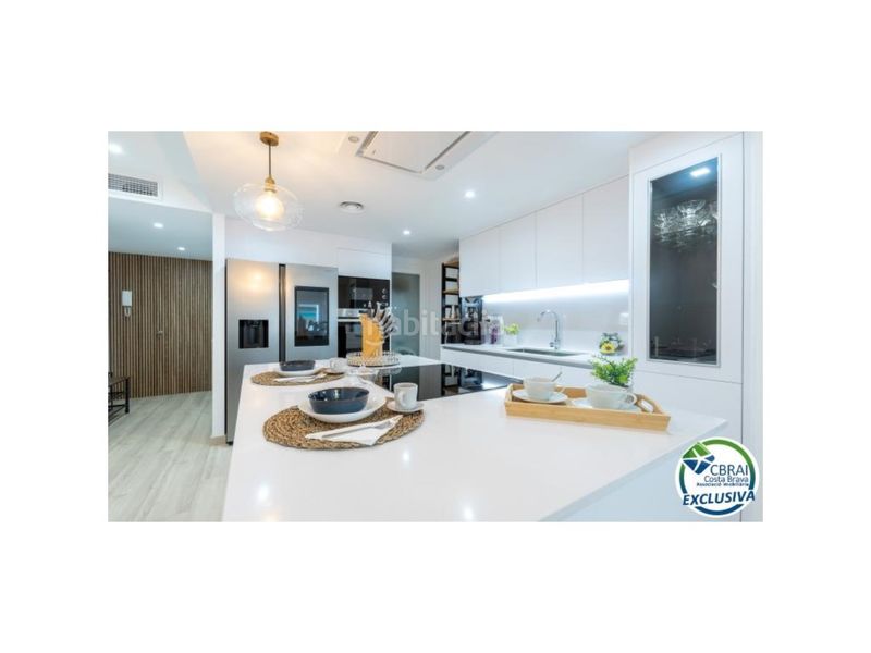 Foto ea57c02a-6110-492f-ac9c-cd1fa5457e17. Pis a Centre Roses