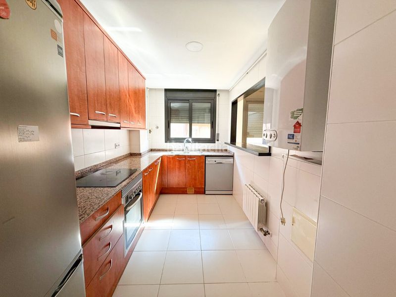 Foto 4b8db95d-e961-42a6-9620-cb9989ab7de3. Dúplex a Creu de la Mà Figueres