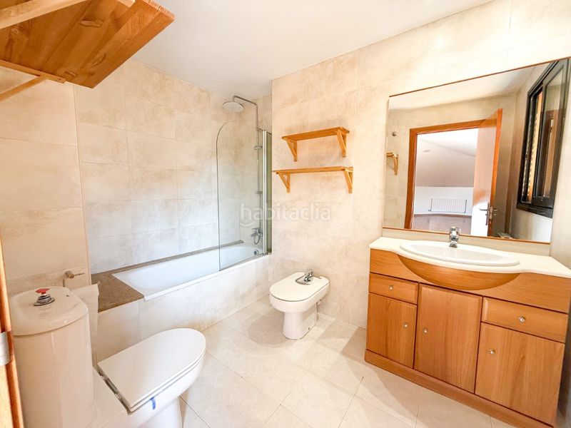 Foto f3a40c82-1a72-4329-bca8-4110385ea460. Dúplex a Creu de la Mà Figueres