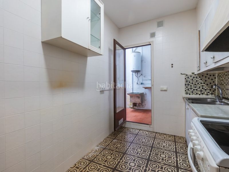 Foto d2bb15d8-5047-48ec-959a-66a86a61b8cd. Casa a Centre Figueres