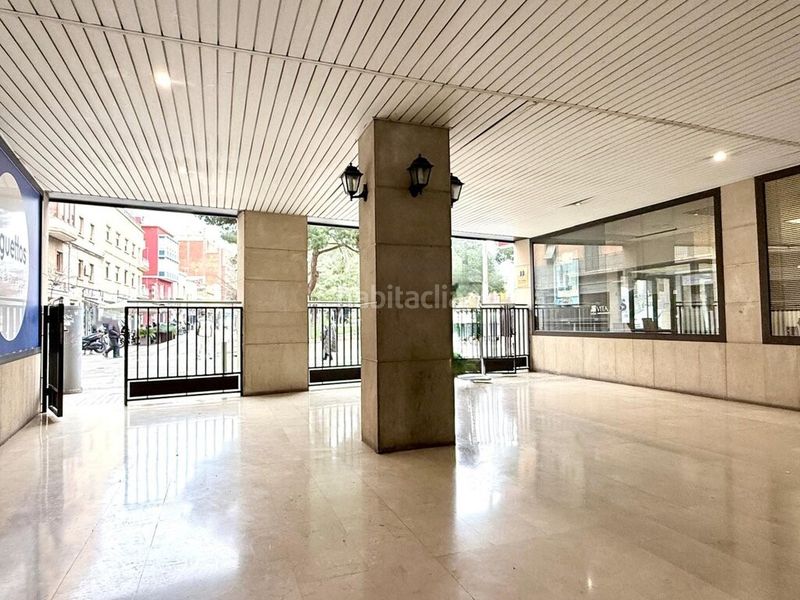 Foto 25b9a627-94d3-4e66-939c-bba6a09e892c. Aparcament cotxe a Centre Figueres