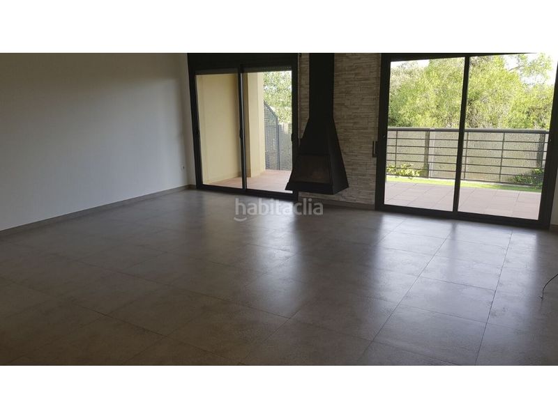 Foto 1c443980-6e92-4547-bebc-317bc6181631. Casa amb aparcament a Garrigàs