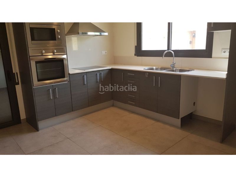 Foto 50e920a0-ad81-4245-8029-2c681ecf0e49. Casa amb aparcament a Garrigàs